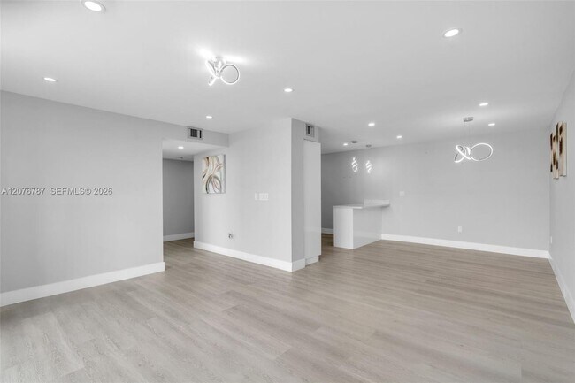 Foto del edificio - 11755 SW 18th St