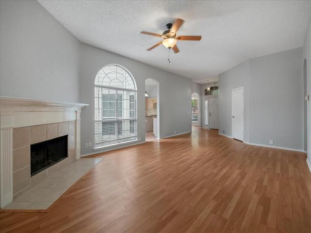 Building Photo - 7104 Chateau Dr