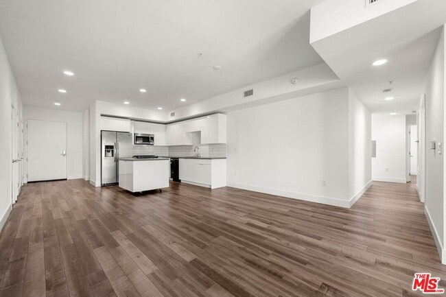 Foto del edificio - 1215 S Bedford St