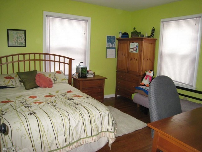 Building Photo - 4 br, 2 bath House - 1678 Hess Blvd