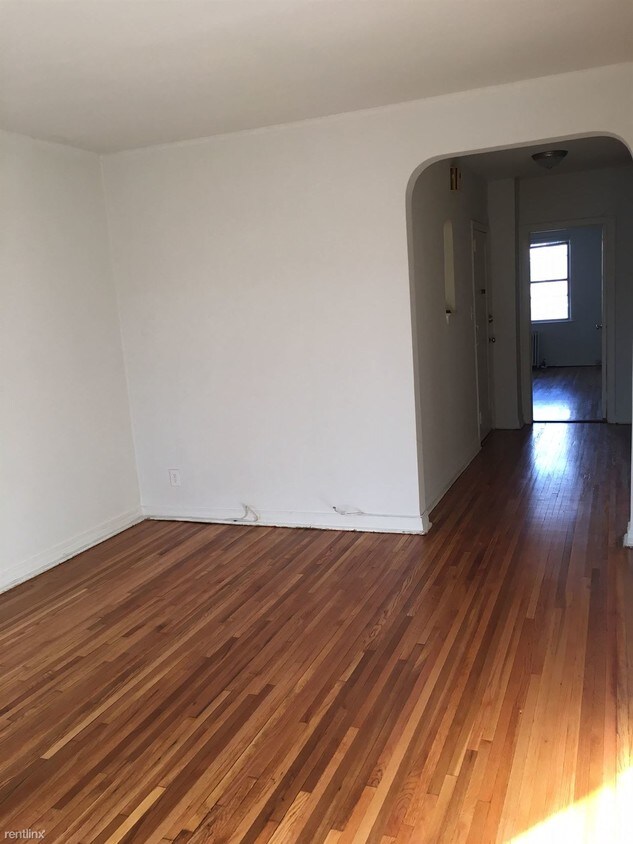 Primary Photo - 2217 47th St