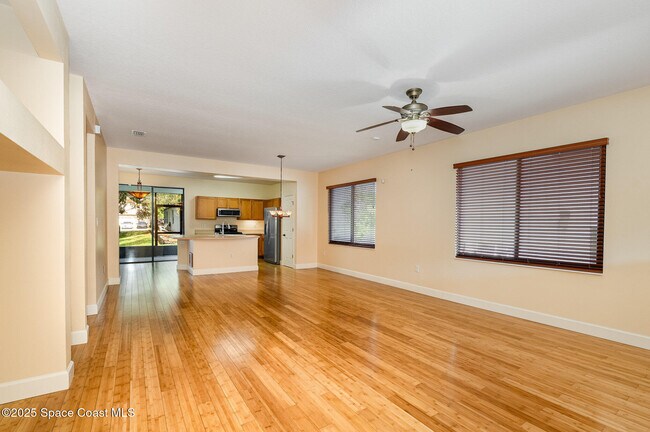 Foto del edificio - 5448 Hallamshire Blvd
