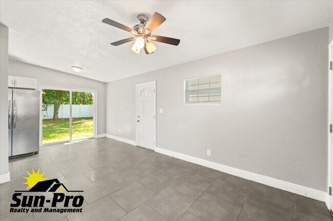 Foto del edificio - 1625 3rd St