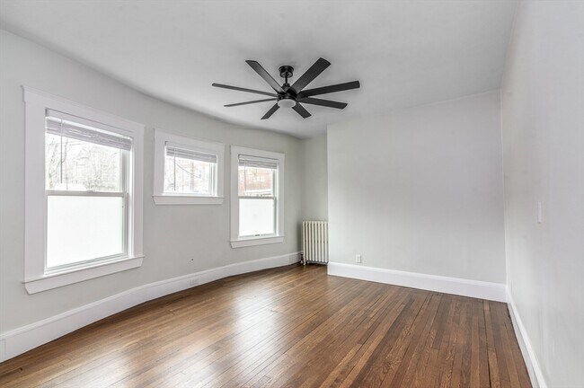 Building Photo - 369 Tappan St