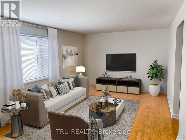 Building Photo - 2687 Cresthill St