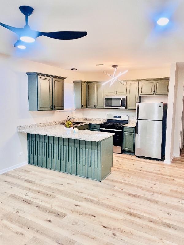 Foto principal - 6439 S St Lawrence Ave