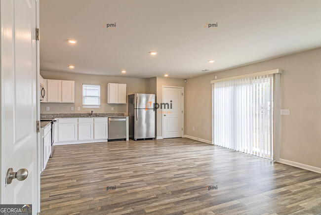 Building Photo - 1710 Hannah Ct