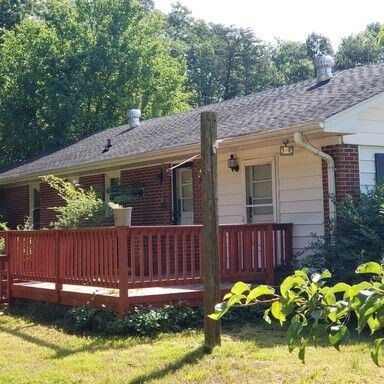 Foto del edificio - 2948 Sandy Hook Rd