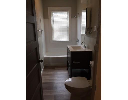Building Photo - 42 Beckford St
