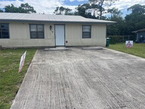 Building Photo - 819 King Orange Dr