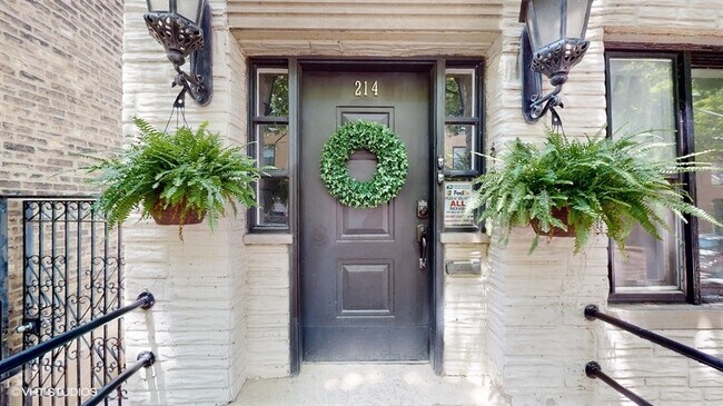 Foto del edificio - 214 W St Paul Ave