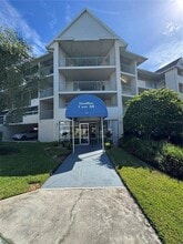 Building Photo - 5567 Sea Forest Dr
