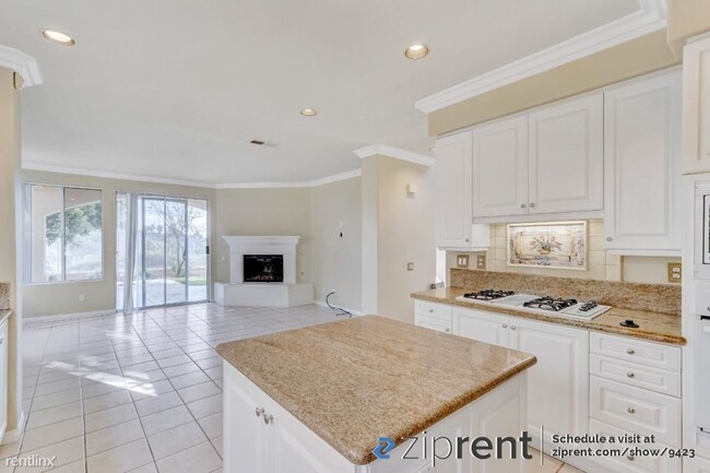 Foto del edificio - 5 br, 3 bath House - 8 Mikro, Laguna Nigue...