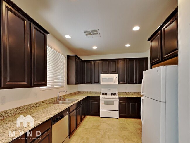 Foto del edificio - 7693 Lots Hills Dr