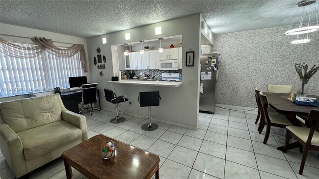 Foto del edificio - 160 NE 203rd Terrace