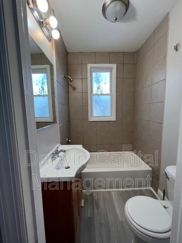 5 E Bettlewood Ave, Oaklyn, NJ 08107 Condo for Rent in Oaklyn, NJ