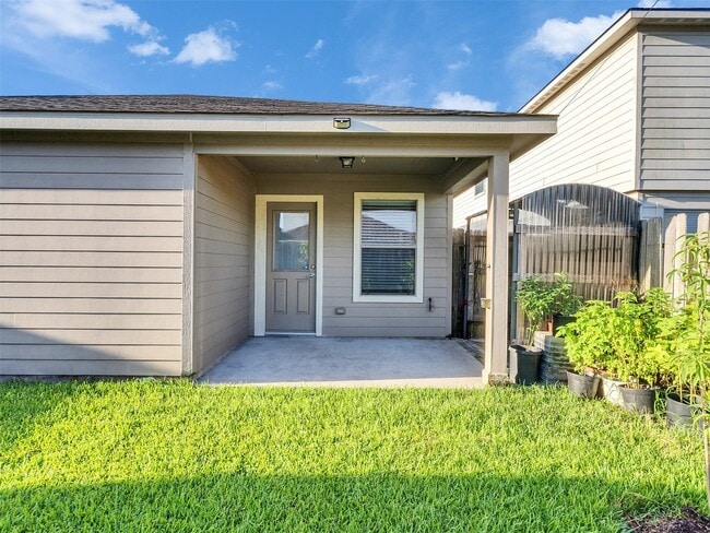 Building Photo - 8919 Summerset Meadow Ct