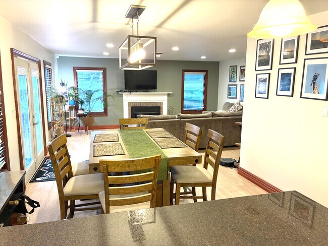 Foto del edificio - 14 Winside Ln