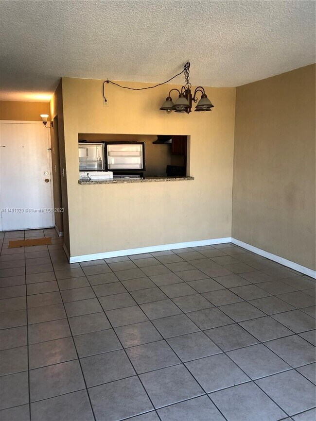 Foto del edificio - 801 NW 47th Ave