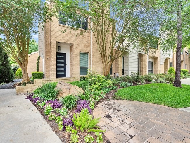 Building Photo - 12625 Memorial Dr