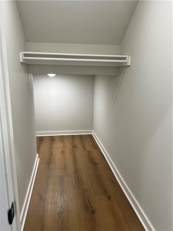 Foto del edificio - 600 Cosmos St