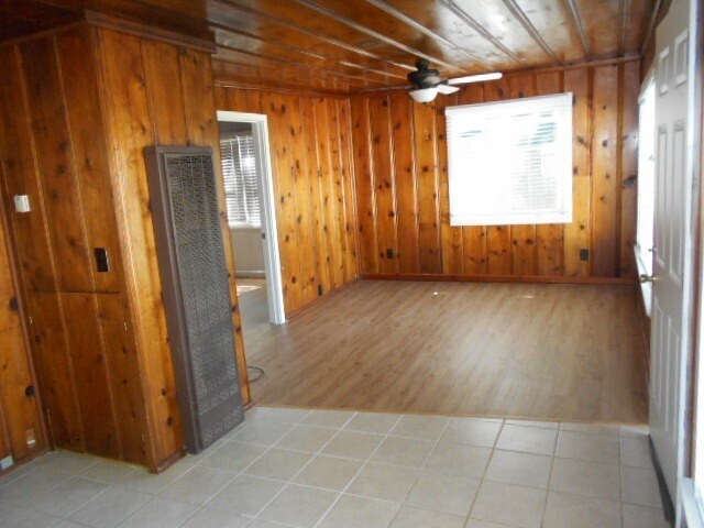 Foto del edificio - Cute 1 Bedroom House In Shasta Lake (Garage NOT Included)