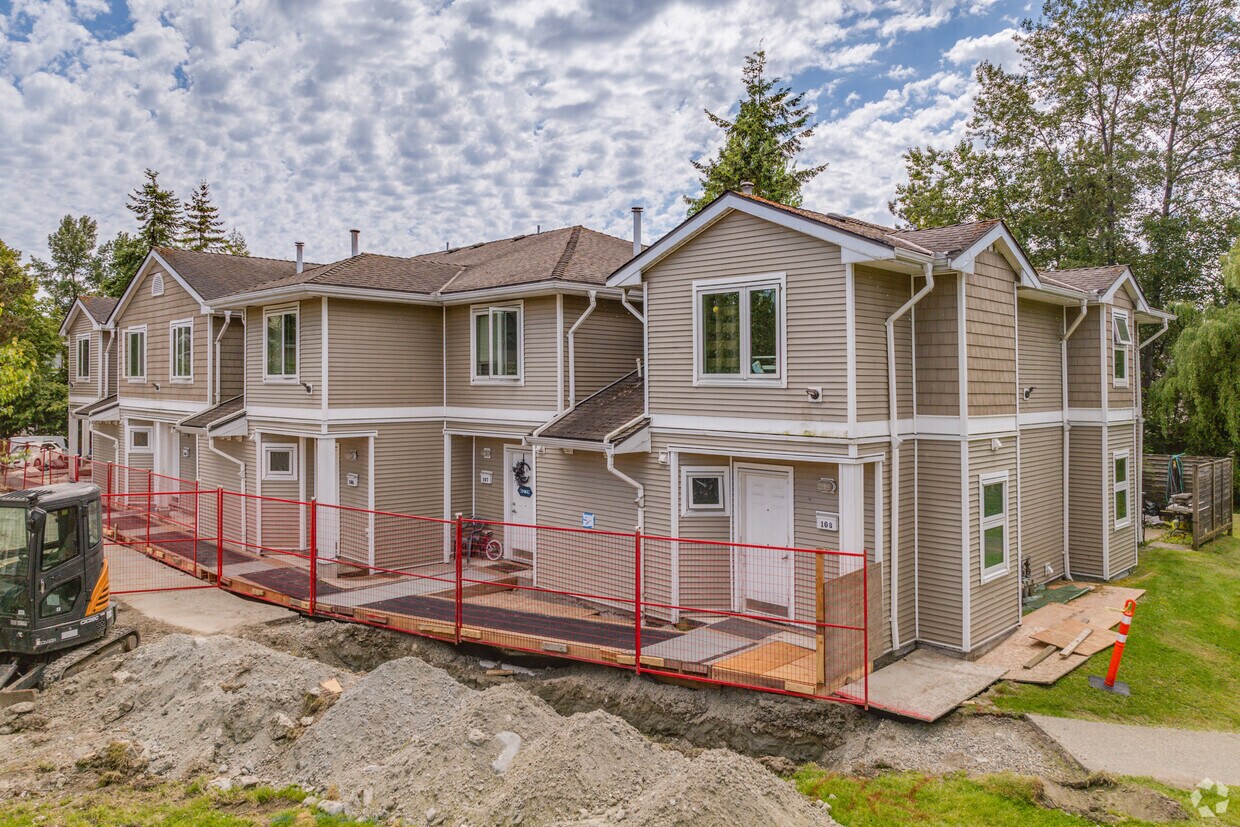 Building Photo - Chelsea Estates