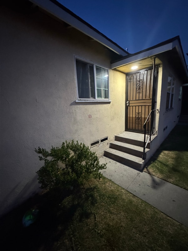 Foto del edificio - 7112 Hood Ave