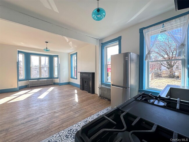 Foto del edificio - 23 Dubois St