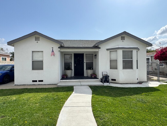 Photo - 1350 N Fairview Ave House