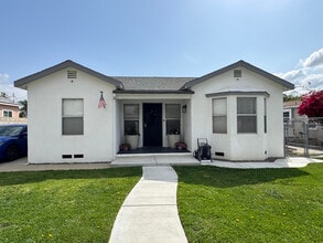 Building Photo - 1350 N Fairview Ave