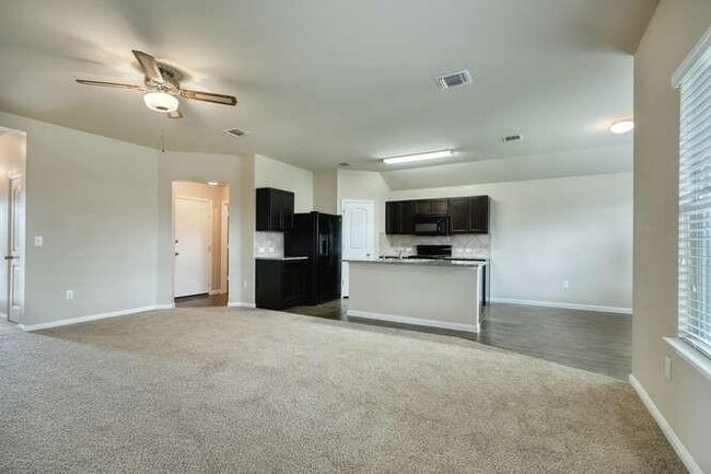 Building Photo - 232 Voss