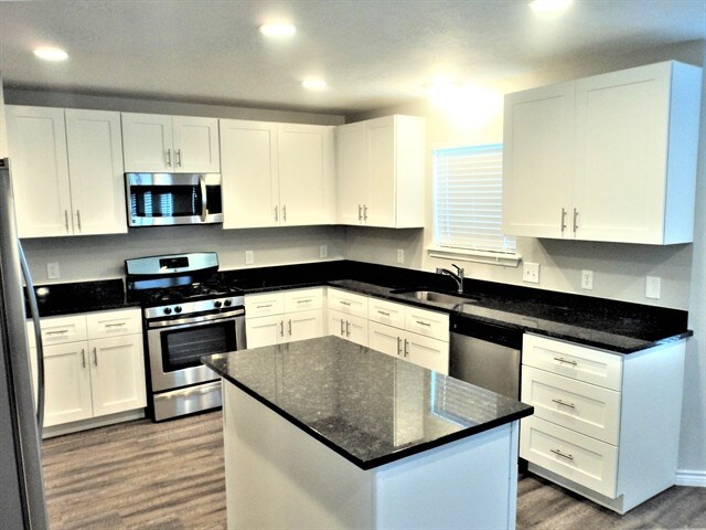 Foto del edificio - 14006 Honey Bee Ct