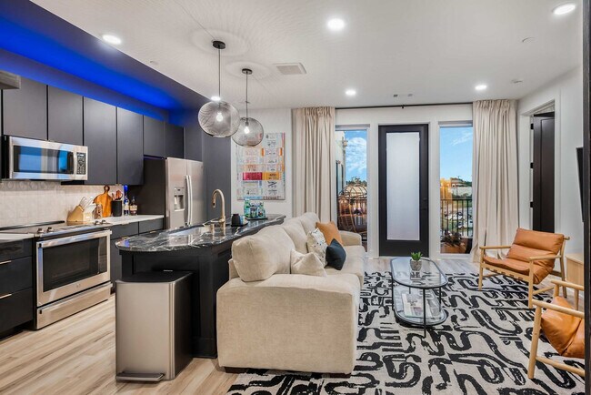 Foto del edificio - 245 Hermitage Ave