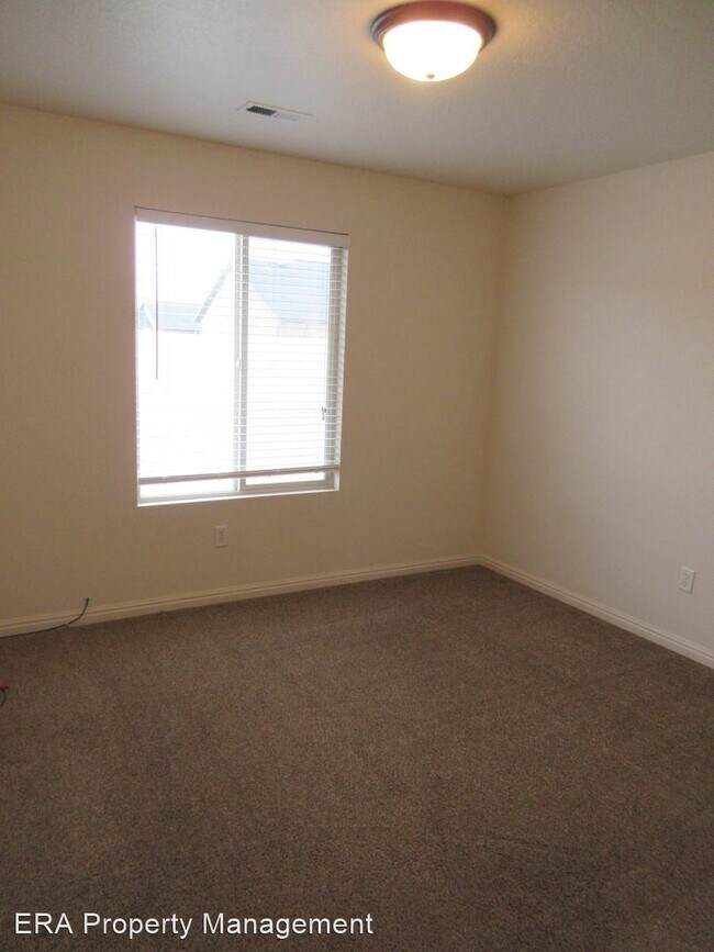 Foto del edificio - 2 br, 1 bath House - 4228 W 25 N