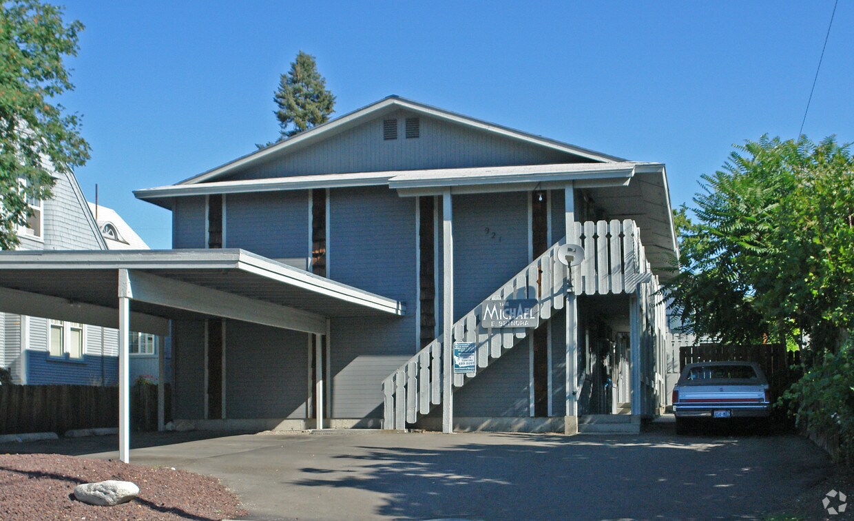 Foto principal - 921 E Nora Ave