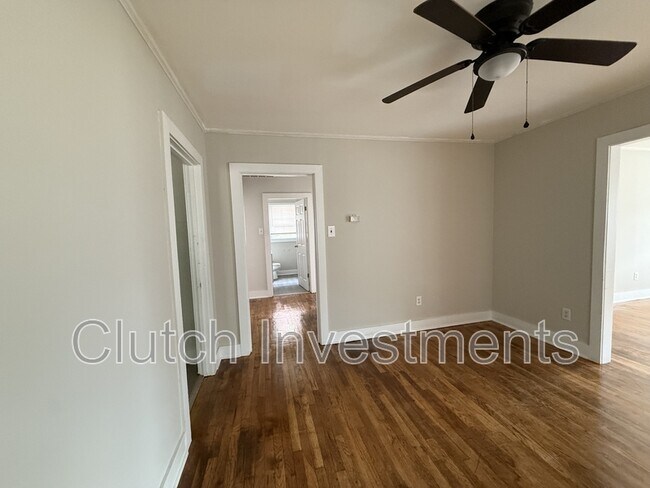 Foto del edificio - 1197 Dovecrest Rd