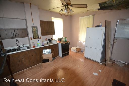 Building Photo - 331 Williams St