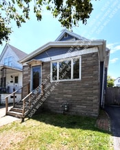 Building Photo - 228 Newfield St