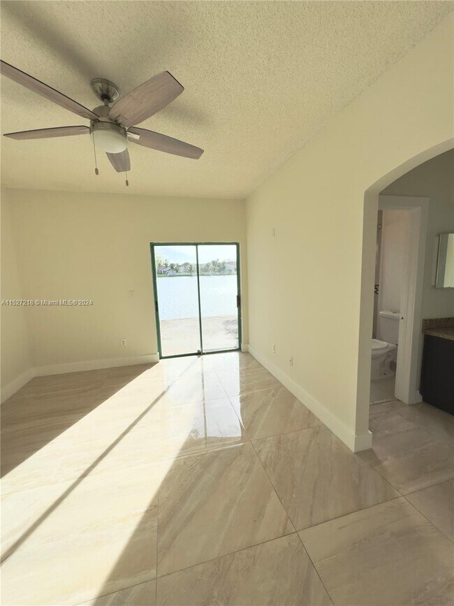 Building Photo - 1333 NW 126th Way