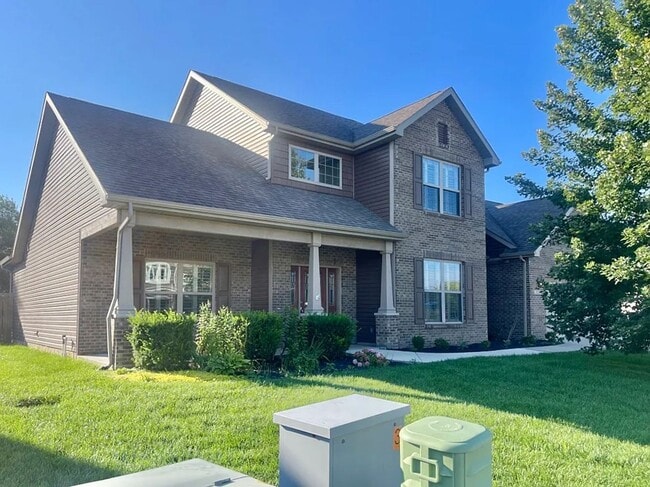 Building Photo - Large Kokomo Home!