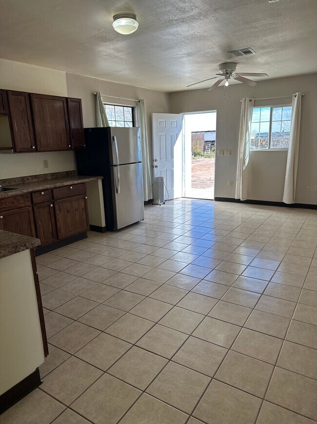 Sala de estar - 301 Alamosa