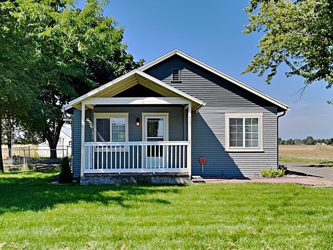 Building Photo - 8313 N 5 Mile Rd