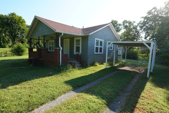 Building Photo - 405 S 60th W Ave