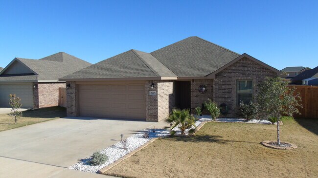 Front Landscaping - 3425 Seymour Ct