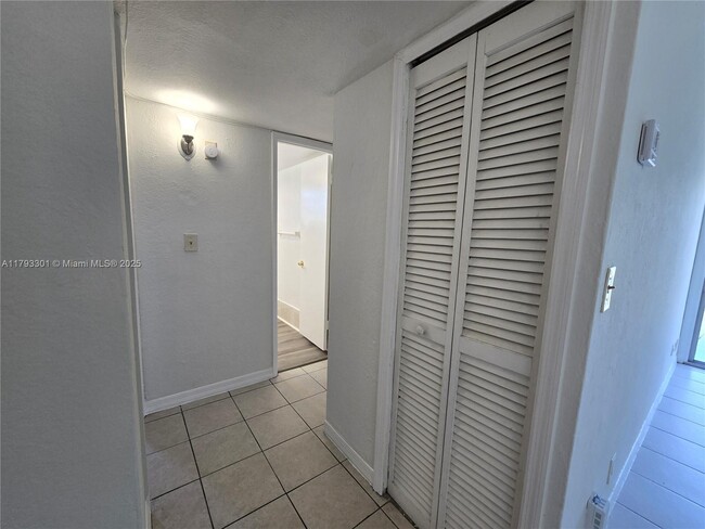 Foto del edificio - 4550 NW 9th St