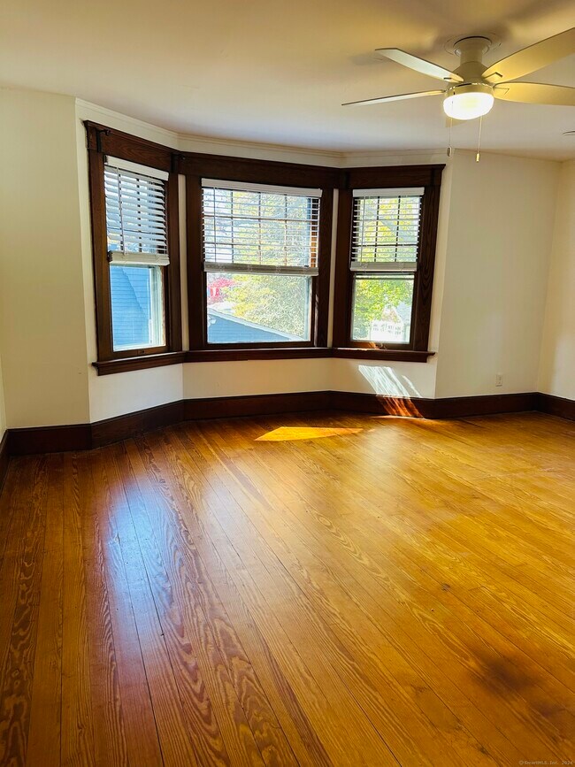 Foto del edificio - 34 Wilford Ave