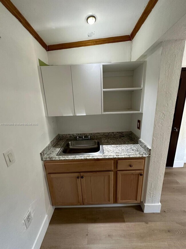 Foto del edificio - 785 NW 96th St