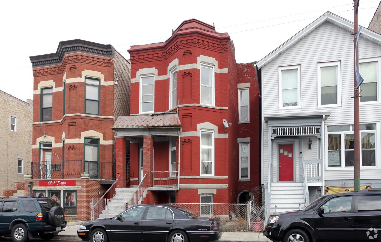 Primary Photo - 3525 S Indiana Ave