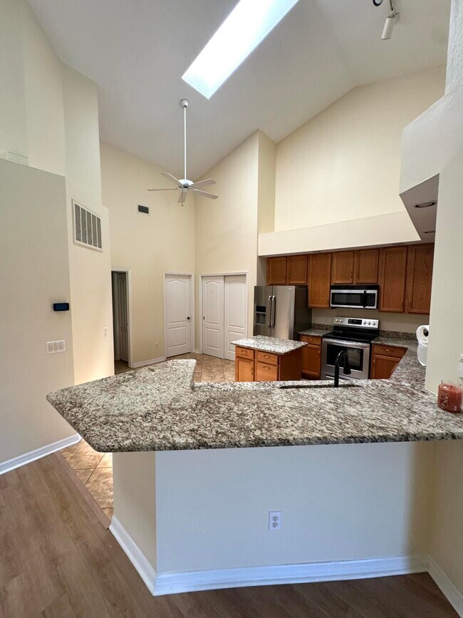 Foto del edificio - 1667 SW Harbour Isles Cir